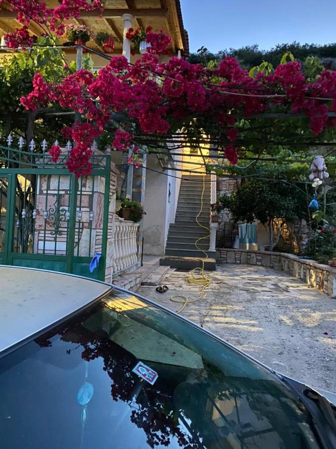 Vila Sinani Saranda Kültér fotó