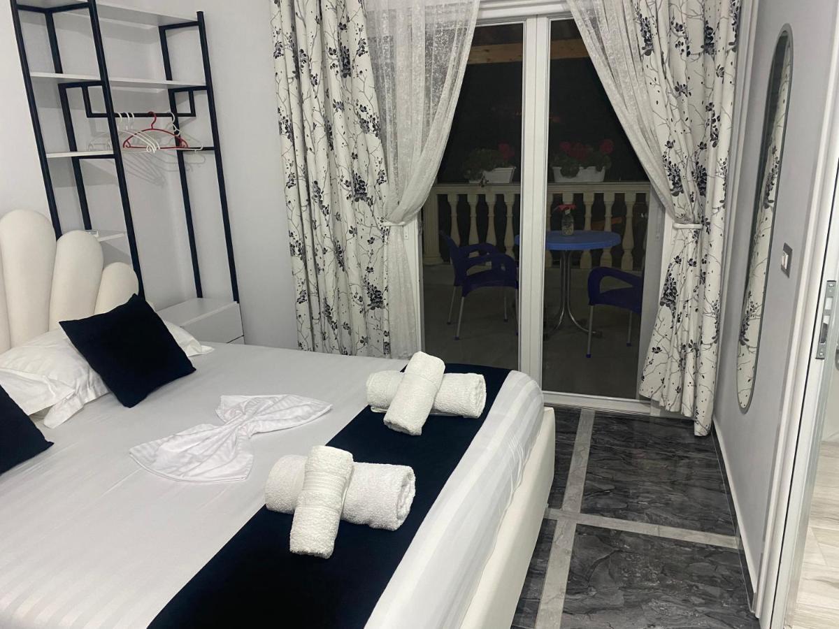 Vila Sinani Saranda Kültér fotó